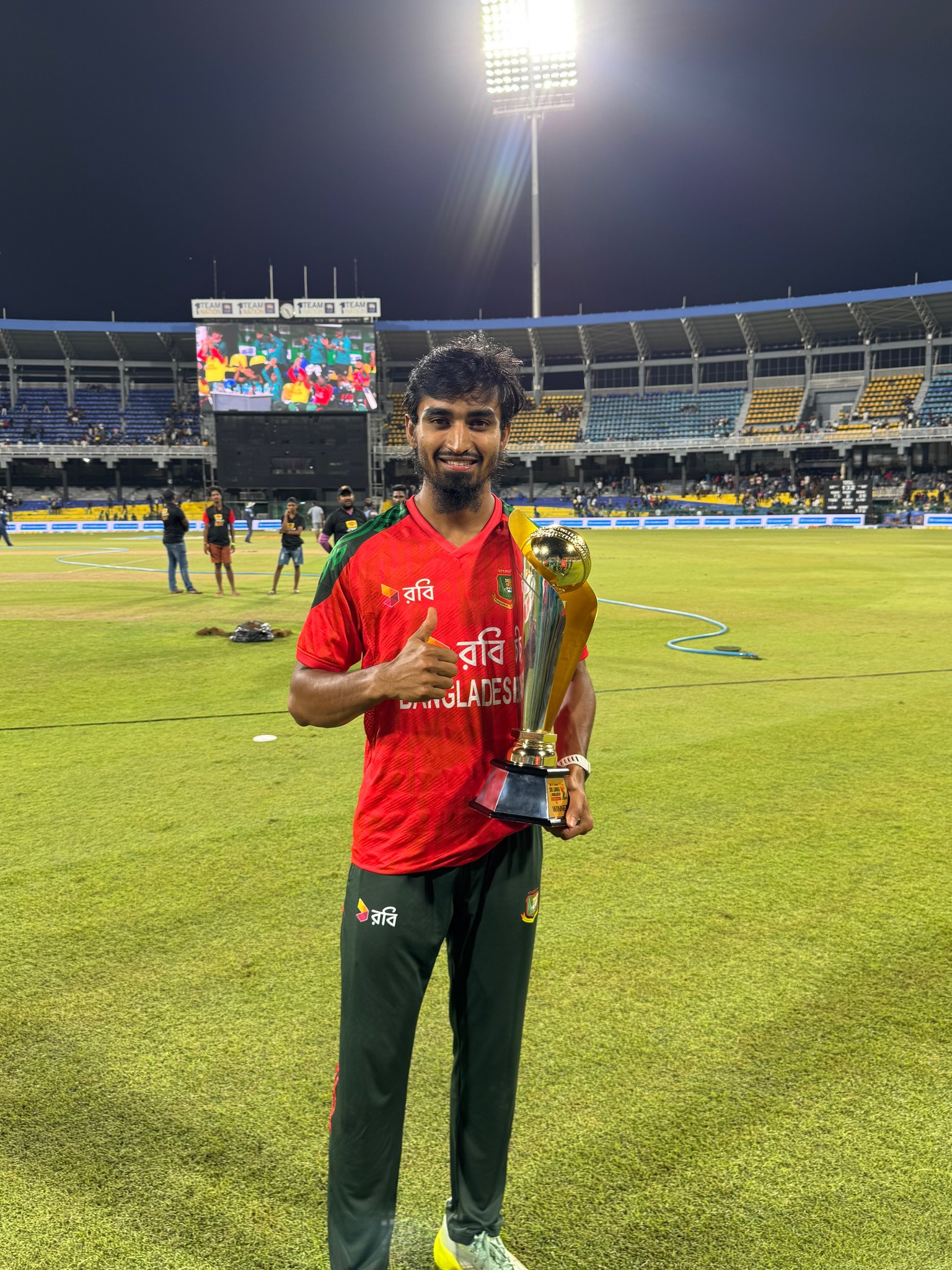 তারকা পেসার তানজিম হাসান সাকিবের জন্মদিন আজ