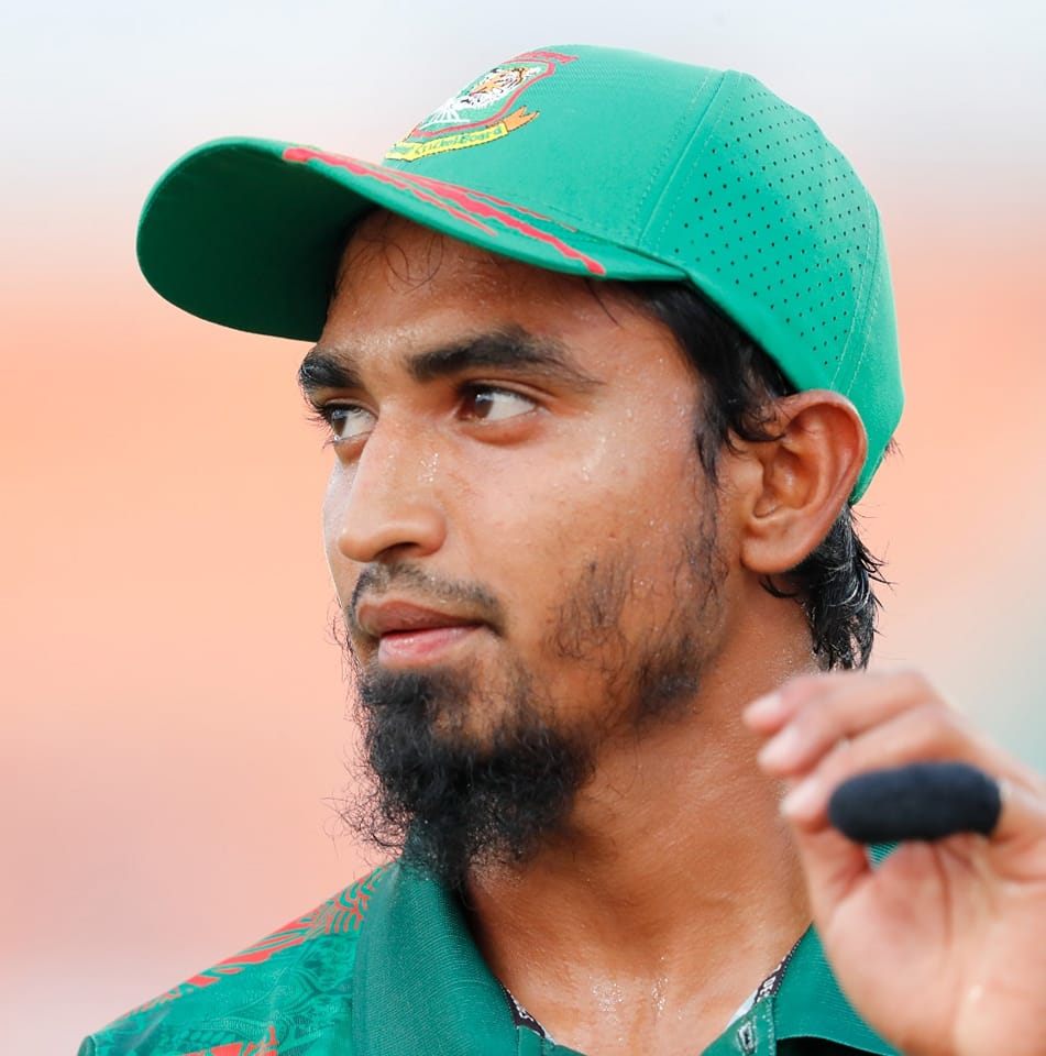 তারকা পেসার তানজিম হাসান সাকিবের জন্মদিন আজ