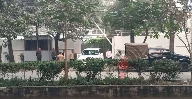 বাসা থেকে এভারকেয়ারে যাচ্ছেন জুবাইদা ও জাইমা রহমান