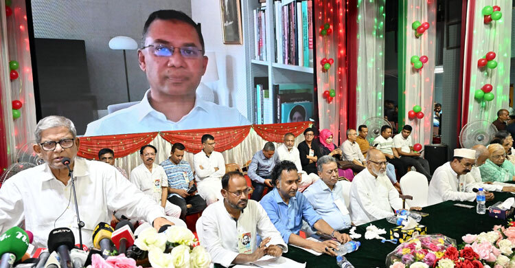 নির্বাচন সামনে রেখে ষড়যন্ত্রের ডালপালা মেলতে শুরু করেছে