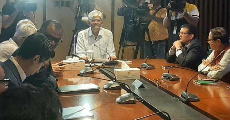 Bangladesh to send 2 letters to US amid tariff concerns