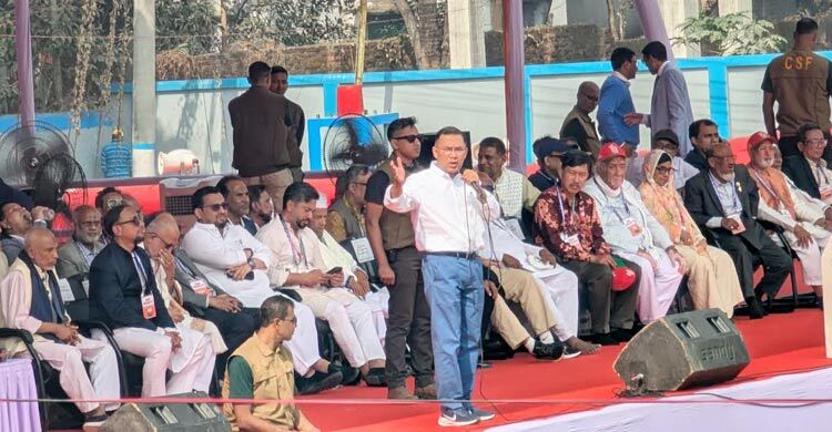 তাহাজ্জুদের পর কেন্দ্রে ফজরের নামাজ পড়ে ভোটের লাইনে দাঁড়াতে হবে