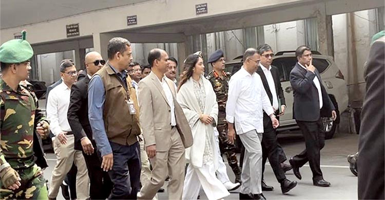 নতুন ধারার নেতৃত্বে তারেক রহমান, প্রথম মাসেই স্পষ্ট বার্তা