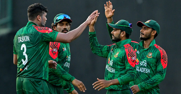 শেষের ভালো বোলিংয়ে শ্রীলঙ্কাকে ২৮৫ রানে আটকালো বাংলাদেশ