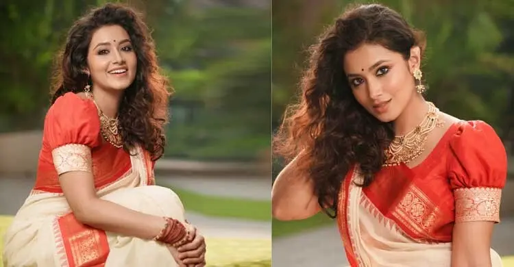 বৈশাখী লুকে নজরকাড়া ফারিণ