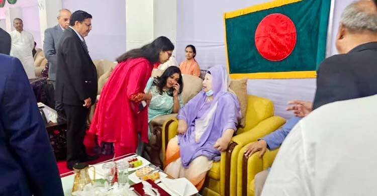 খালেদা জিয়ার জন্য দোয়া চাইলেন তাসনিম জারা