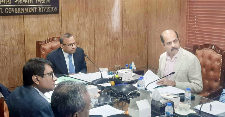 কিছু মানুষ ছাদে পানি জমিয়ে রাখছে, বললে রিঅ্যাক্ট করে