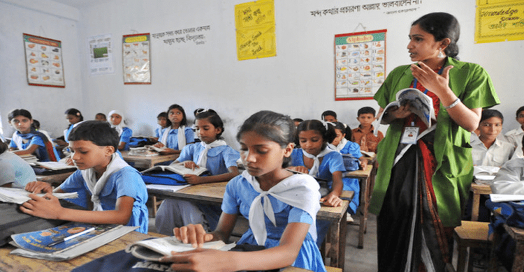 বছরে ১০০ দিনেরও কম ক্লাস; দায় কার?