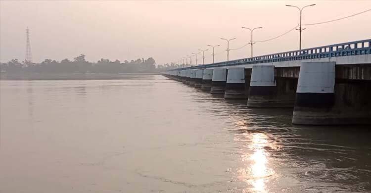 Flood feared as Teesta flowing along danger mark