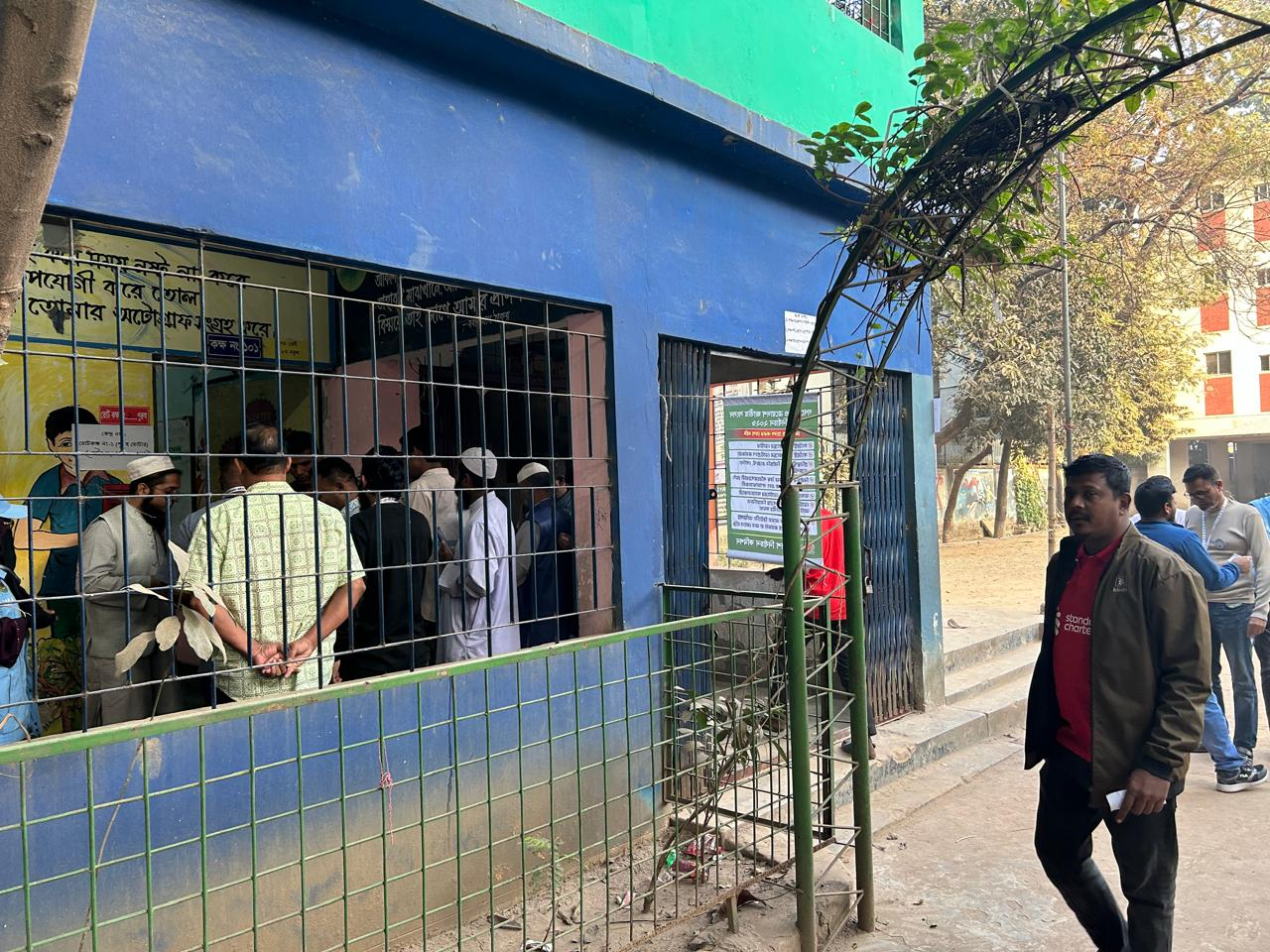 ১৫ প্রার্থী ঘিরে তেজগাঁওয়ে ভোট উত্তাপ