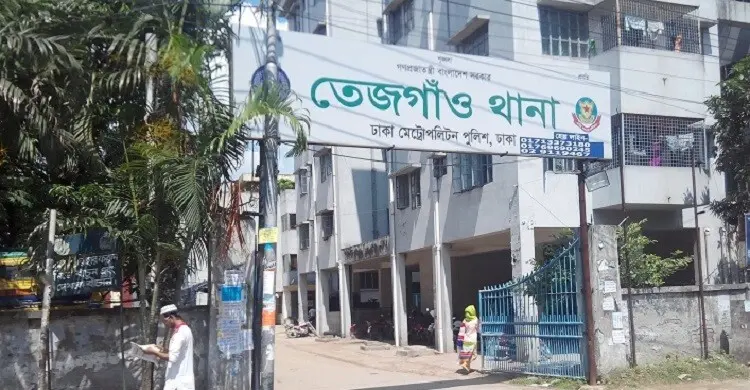 সিএনজিচালিত অটোরিকশায় বাসের ধাক্কা, চালক নিহত