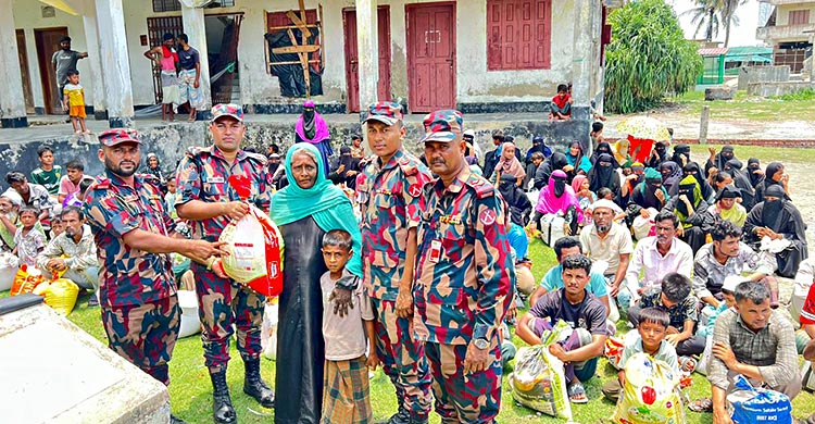 সেন্টমার্টিনে বিজিবির চিকিৎসাসেবা পেলো ৩৮৫ জন