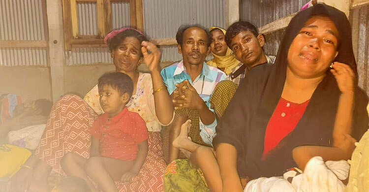 Intensified conflict in Rakhine forces Rohingyas to flee into Teknaf