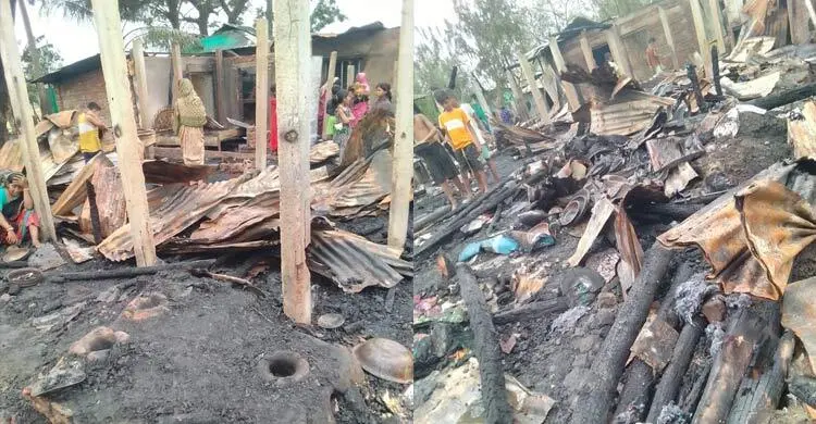 টেকনাফে অগ্নিকাণ্ডে ১৮ বসতঘর পুড়ে ছাই