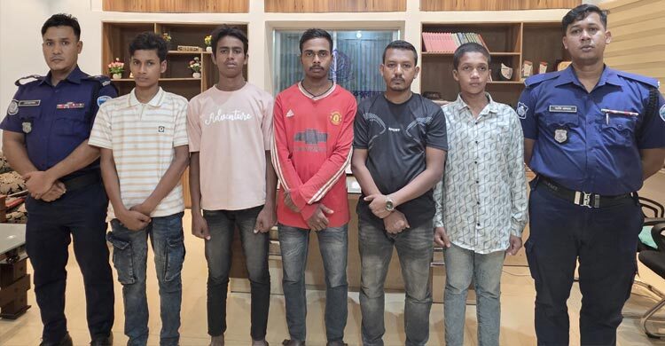 টেকনাফে অপহরণের শিকার ৫ জনকে উদ্ধার
