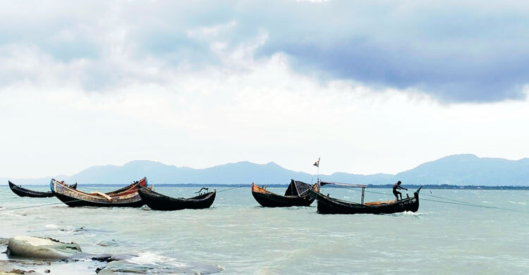 টেকনাফের ১২ জেলেকে আটক করেছে আরাকান আর্মি