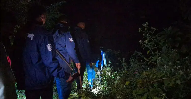 টেকনাফে চায়ের দোকান থেকে ৬ কিশোরকে অপহরণ