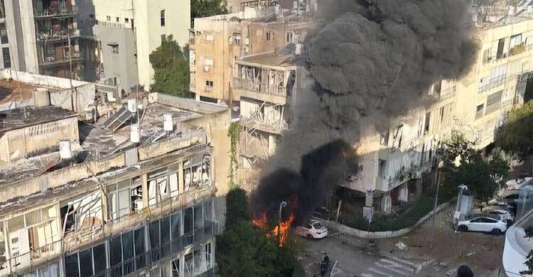 Missiles hit Israel after Iran snubs Trump talks, Knesset pauses