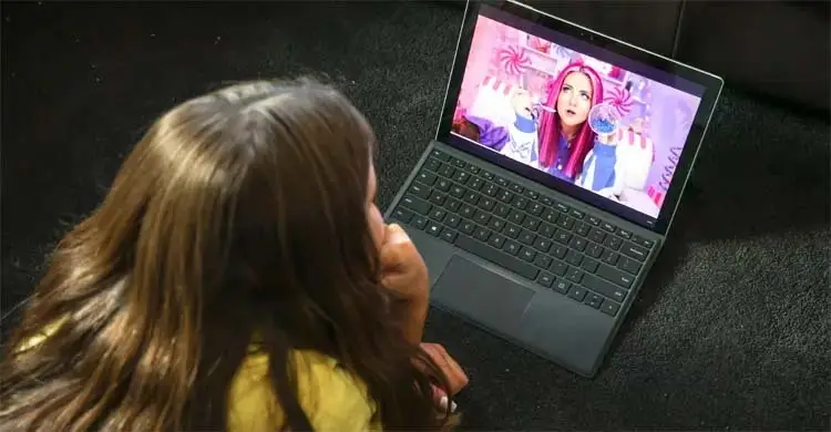 অস্ট্রেলিয়ায় সরকারি নিষেধাজ্ঞা চ্যালেঞ্জ করে আদালতে মামলা