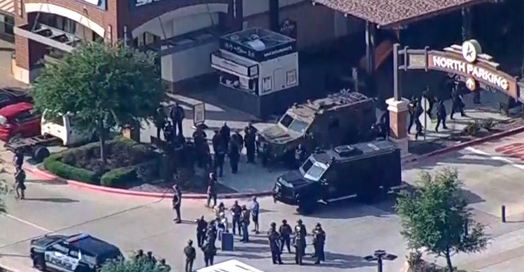 9 people killed by gunman at mall in Texas