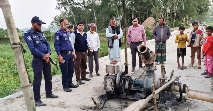 অবৈধভাবে বালু উত্তোলন-মাটি কাটার অভিযোগে লাখ টাকা জরিমানা