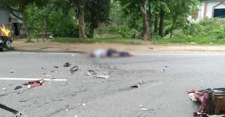 টাঙ্গাইলে প্রাইভেটকার-মাহিন্দ্রার সংঘর্ষে নিহত ২