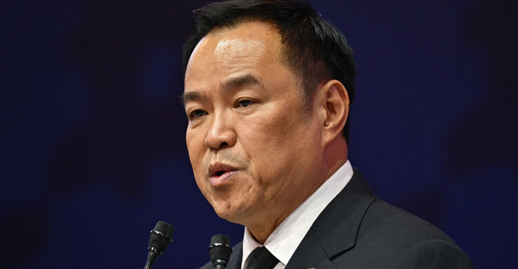 সংসদ ভেঙে দেওয়ার উদ্যোগ নিলেন থাইল্যান্ডের প্রধানমন্ত্রী