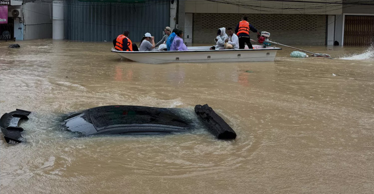 দক্ষিণ-পূর্ব এশিয়ায় বন্যা-ভূমিধসে বাড়ছে প্রাণহানি, ঘরছাড়া লাখো মানুষ