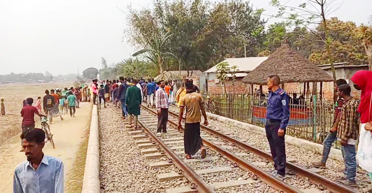 ঠাকুরগাঁওয়ে ট্রেনে কাটা পড়ে যুবক নিহত