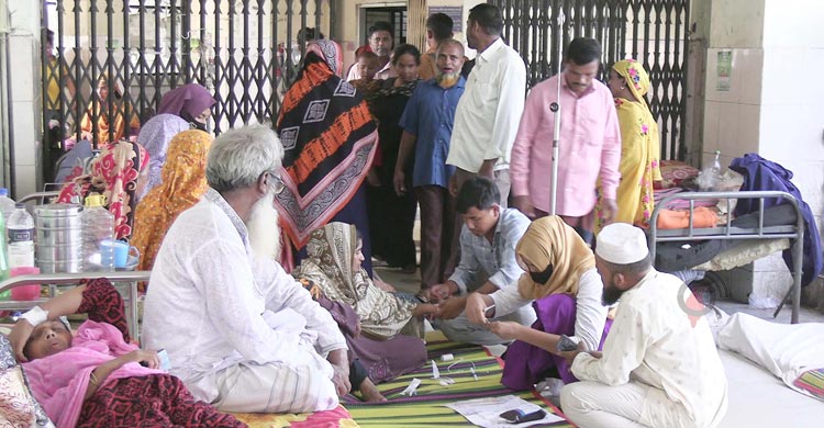 ঠাকুরগাঁও হাসপাতাল যেনো নিজেই ‘রোগী’
