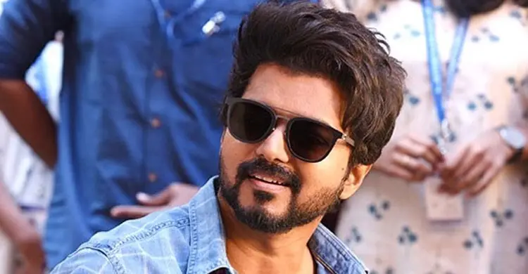 তারকা থেকে জননেতা, নির্বাচনে চমক দেখালেন বিজয়