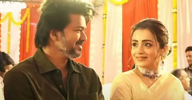 রাজনীতিতে ঝড় তুলছেন বিজয়, তিরুপতিতে তৃষার বিশেষ দিন