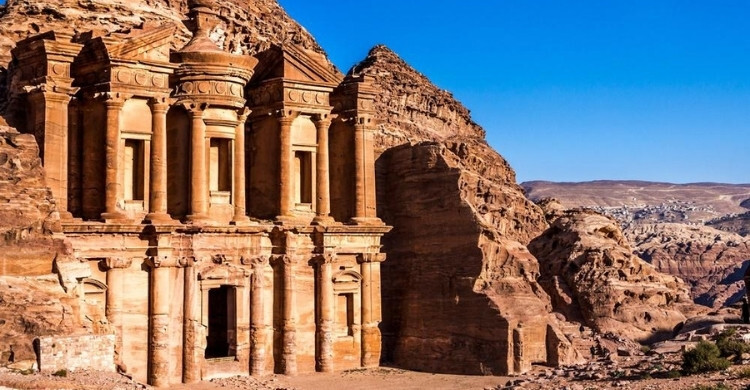 ভূমিকম্পে ধ্বংস হয়েছিল সামুদ জাতি