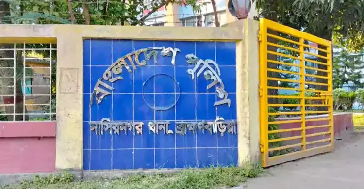 পুকুরে মিললো নিখোঁজ গৃহবধূর হাত-পা বাঁধা মরদেহ
