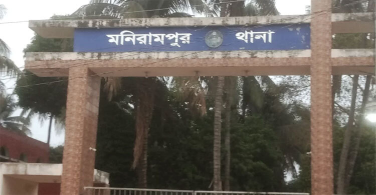 মোটরসাইকেল নিয়ন্ত্রণ হারিয়ে গাছে ধাক্কা, দুই যুবক নিহত