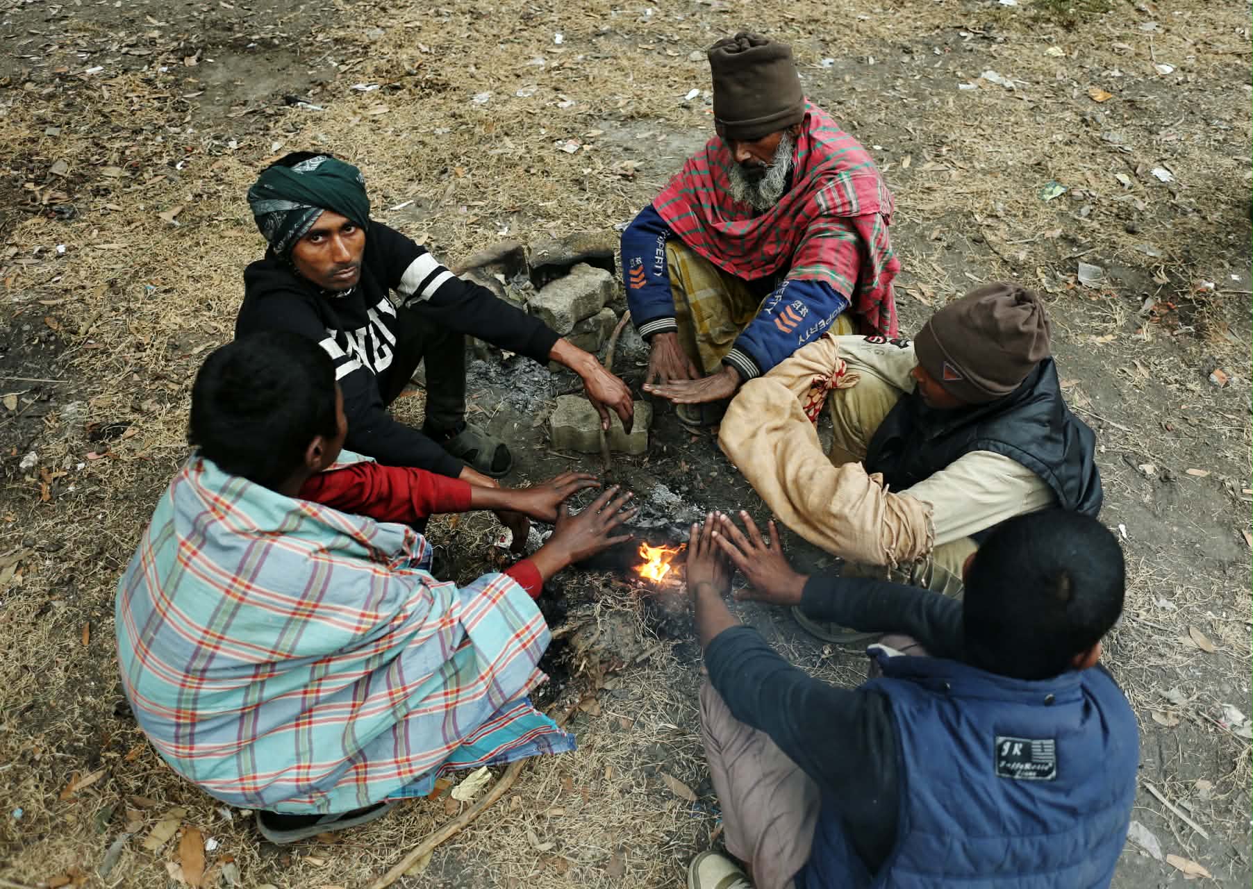 ঠান্ডার আড়ালে নগরীর অদৃশ্য যুদ্ধক্ষেত্র