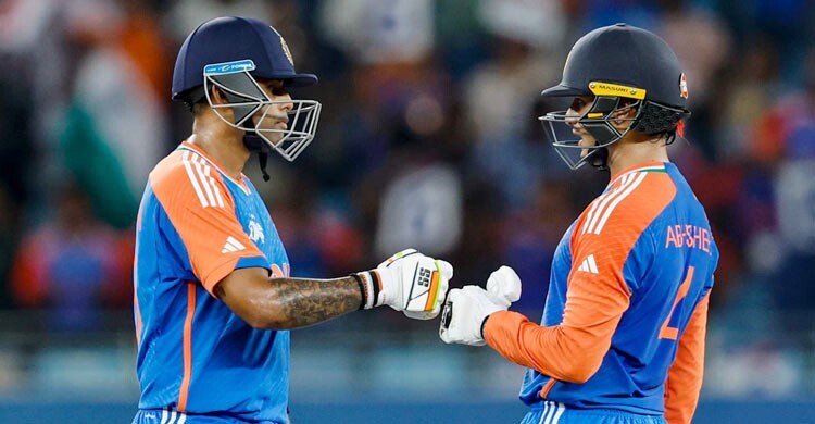 শুরু পাঁচ ম্যাচের টি-টোয়েন্টি সিরিজ, টস হেরে ব্যাটিংয়ে ভারত