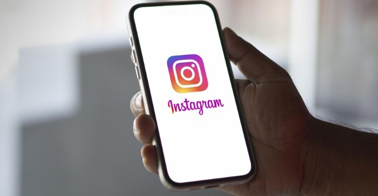 অন্যের স্টোরি নিজের ইনস্টাগ্রামে রিশেয়ার করতে পারবেন