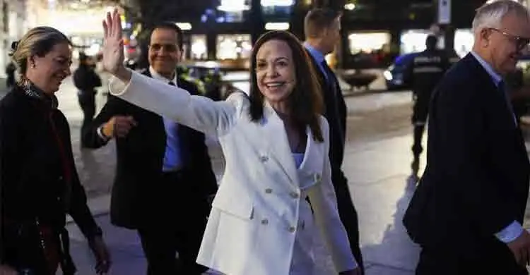 অন্ধকার-উত্তাল সাগর পেরিয়ে যেভাবে ভেনেজুয়েলা ছাড়েন মাচাদো