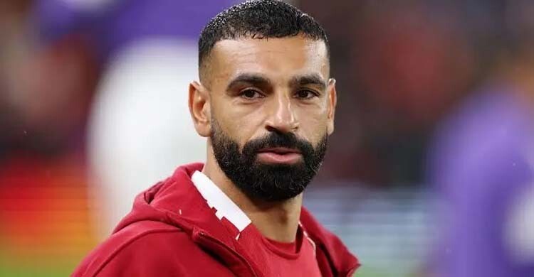 আলোচনার পর সালাহকে দলে ফেরালেন স্লট