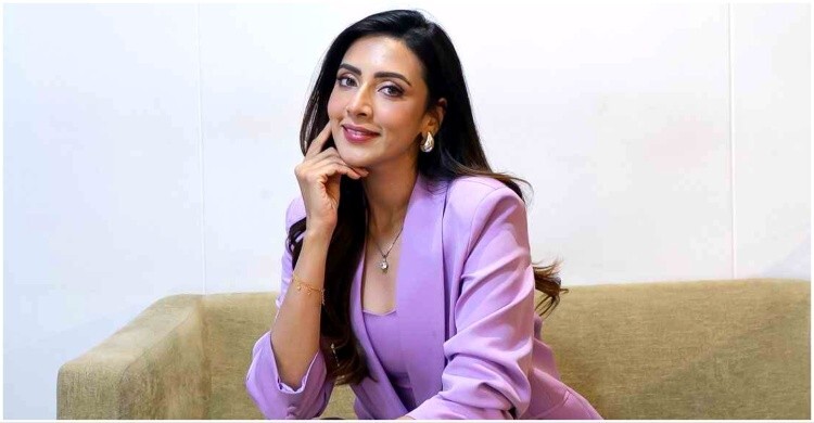 নতুন সিনেমায় বিদ্যা সিনহা মিম