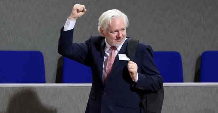 মাচাদোকে শান্তি পুরস্কার দেওয়ায় নোবেল ফাউন্ডেশনের বিরুদ্ধে অ্যাসাঞ্জের ফৌজদারি অভিযোগ দায়ের