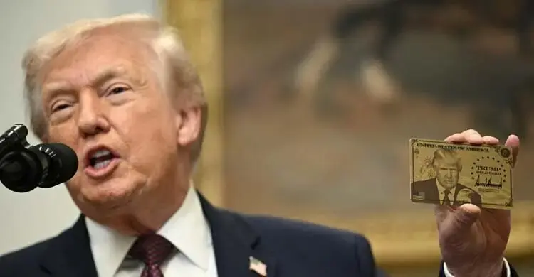 মুখ থুবড়ে পড়েছে ট্রাম্পের গোল্ড কার্ড ভিসা কর্মসূচি