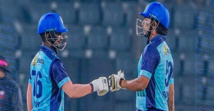 ঢাকার বিপক্ষে টস জিতে ব্যাটিংয়ে নোয়াখালী