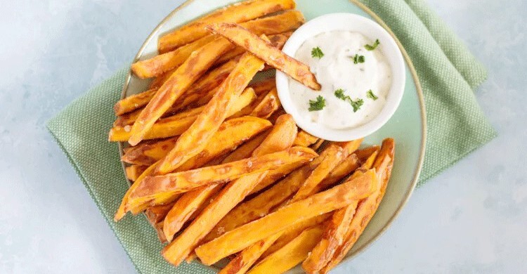 স্ট্রিট-স্টাইলে মিষ্টি আলুর ফ্রেঞ্চ ফ্রাই করবেন যেভাবে