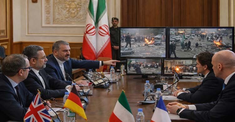 ইরানে বিরোধীদের সমর্থন করায় ইউরোপের ৪ দেশের রাষ্ট্রদূতকে জরুরি তলব
