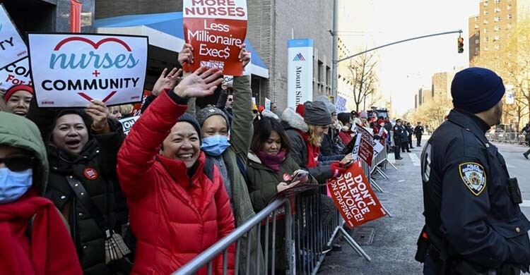 নিউ ইয়র্কে কর্মবিরতিতে ১৫ হাজার নার্স, ব্যাহত চিকিৎসা সেবা