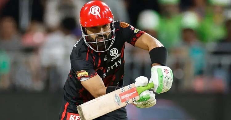 দ্রুত রান তুলতে ব্যর্থ রিজওয়ানকে রিটায়ার্ড আউট করলো মেলবোর্ন