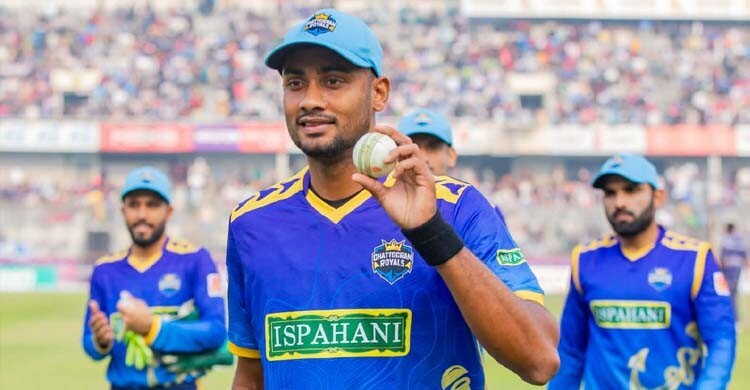 দুর্দান্ত বোলিংয়ে শরিফুলের ‘প্রথম’