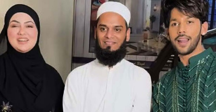 পরপুরুষের সঙ্গে ছবি নয়, ভিডিও ঘিরে আলোচনায় সানা খান